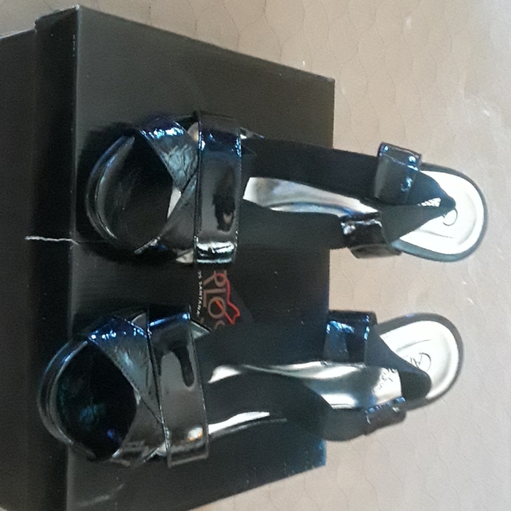 Carlos Santana  size 10